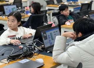 웹젠, 임직원 자녀 대상 코딩 교육 진행…"일·가정 양립 지원"