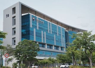 국산 탄저백신 첫 출하…생물테러 대비 백신 주권 확보