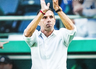 전북 더블 지휘한 포옛 감독, 1년 만에 사임 “애석한 마음으로 떠나”