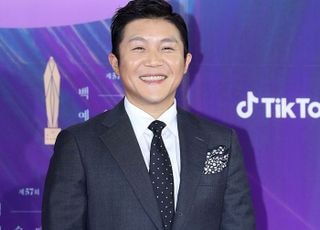 조세호, 조폭 친분설에 직접 사과 "다양한 인연, 신중하게 대처 못했다"