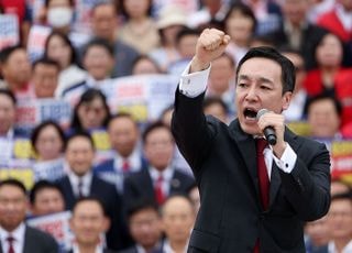 “중도 확장? 민주당을 배척하게 만드는 것도 전략”