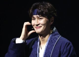 박은태 '깜짝 볼하트'