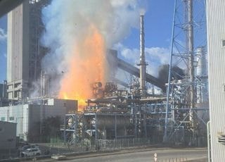 태안화력발전소 화재 1시간 만에 초진…작업자 2명 병원 이송 (종합)