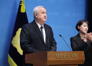 인요한, 의원직 전격 사퇴…'극한 대립' 정치에 회의감 심했나