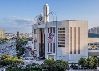 2030·VIP는 메가 스토어로…지방 백화점은 역성장 ‘빈익빈’