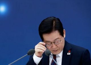 李대통령 덮친 '통일교 게이트'…'전재수 낙마'로 일단락될까