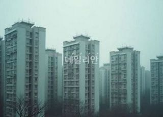 용인 아파트서 숨진 40대 아빠·9살 아들 유서 발견…"주식으로 2억 잃어"