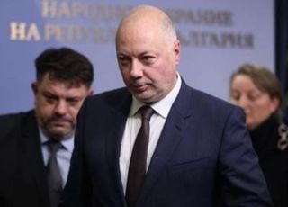 불가리아 총리, Z세대 반정부 시위로 사임…“유럽 최초 사례”