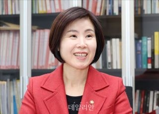 [인터뷰] 김미애 "과도한 특혜 개선이 무슨 혐중…자국민 보호가 우선"