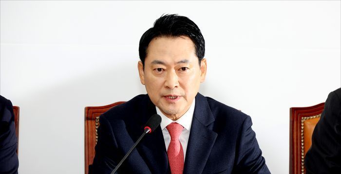 장동혁 "'책 조사 지시' 李대통령, '쌍방울 대북송금 범행 수법' 자백한 꼴"