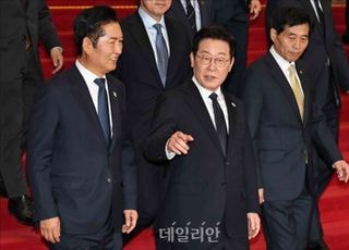 부산 선거, 악재냐 반전이냐…정국 흔든 '통일교 게이트'