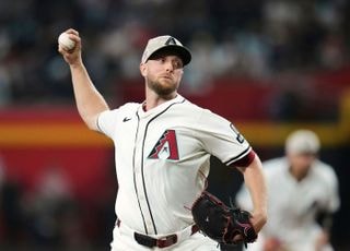 ‘역수출 원조’ 켈리, 친정팀 애리조나와 2년 4000만 달러 계약