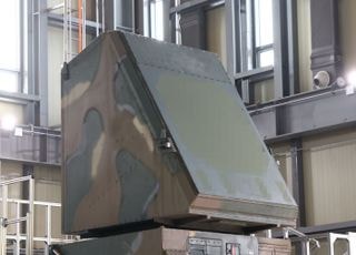 [르포]"빙글빙글 도는 K-방산의 눈"…한화시스템 구미 신사업장서 본 수출 경쟁력