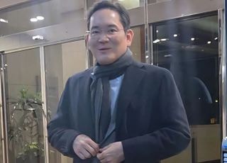 "열심히 일하고 왔어요" 美 출장 마친 이재용…테슬라·AMD와 협력 논의