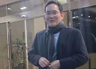 "열심히 일하고 왔어요" 美 출장 마친 이재용…테슬라·AMD와 협력 논의