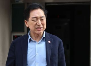 [속보] 김건희특검 "김기현, 소환 불응…내일 재출석 요청 예정"