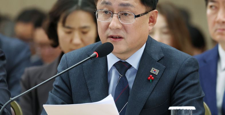 김성환 기후부 장관 “카페 등 종이컵도 매장 내 금지…일회용컵 ‘따로 계산’으로”