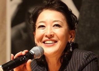 “하루를 살더라도 나답게 살 것” 윤석화, ‘하늘의 별’이 되다