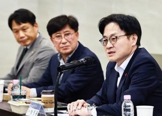 정부 압박에 석화 재편안 제출 '속도'…오늘 마무리 전망