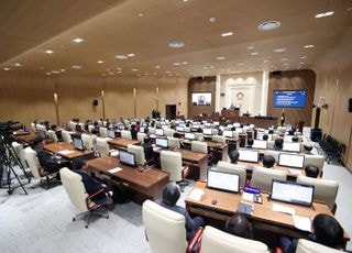 수원특례시의회, 독립청사에서 첫 공식 본회의…2025년 의정활동 마무리