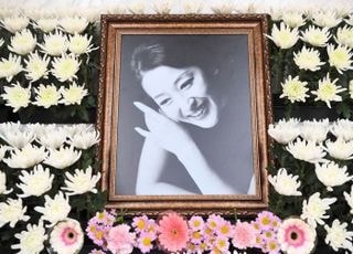 윤석화 별세 / '불법 시술' 키 활동 중단·전현무 해명 / '음주운전' 곽도원 사과 [주간 대중문화 이슈]