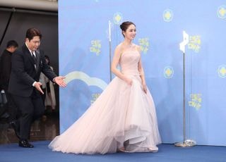 이민정, 감탄사를 자아내는 아름다움