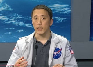 한국계 NASA 우주비행사 조니 김 "우주서 김치·밥 그리웠다"