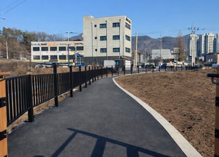 [용인 소식] 모산마을 삼거리~경안천 합류부 잇는 산책로 준공