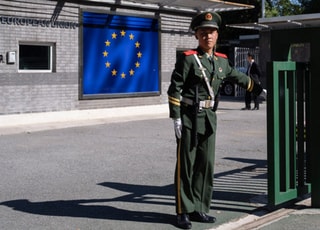 中, EU 유제품에 관세 최대 42.7%…EU "부당하다"