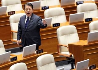 "장동혁, 기록 세우려고"…김병주, 우원식 만류에도 '필리버스터' 방해 논란