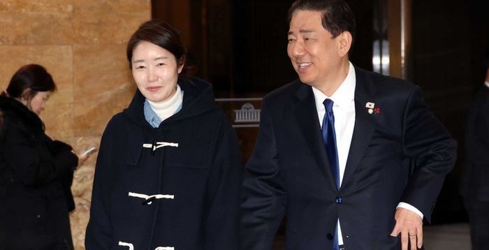 정치권 뒤흔든 '공천헌금' 사태…與, 새해부터 청천벽력 [정국 기상대]