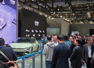 정의선, 중국 일정 마치자마자 CES로…미국행 강행군 [CES 2026+현장]