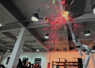 [영상] "돌려차기로 수박 산산조각"...로봇 무술에 소름