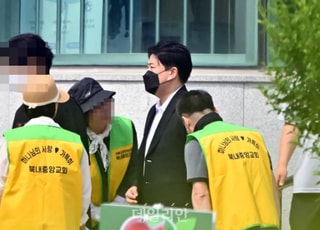 “자유보다 책임감느껴”…‘음주뺑소니’ 김호중, 가석방 출소 후 첫 심경고백