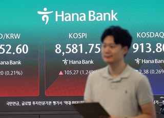 하반기 매일 1360원 찍어도 지난해보다 높다…고환율에 갇힌 원화