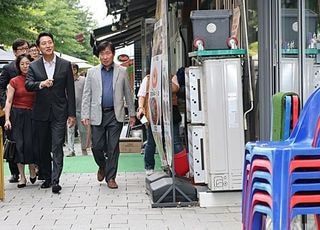 오세훈, 민선 9기 첫 민생행보로 골목상권 방문…"민생경제 회복 출발점"