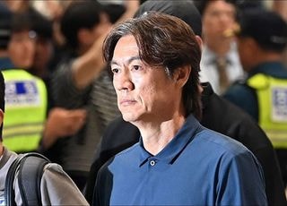 “나를 버렸다”던 홍명보, 귀국해 제대로 국민 앞에 서야 한다 [기자수첩-스포츠]