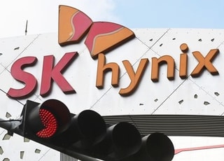 SK스퀘어, 하이닉스 美 상장 효과는?…AI 투자·주주환원 ‘탄력’