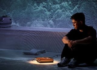 구자하 작가, 밥솥과 포장마차를 지나 케이팝으로 향하는 이유 [D:인터뷰]