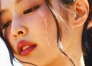 제니, ‘like JENNIE’·‘Dracula’ 다음은 서머송…오늘(24일) 신곡 발매
