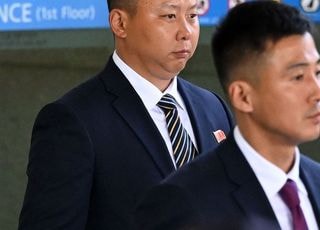 북한 내고향 감독, 수원FC에 “이런 높은 수준 한국팀은 처음”